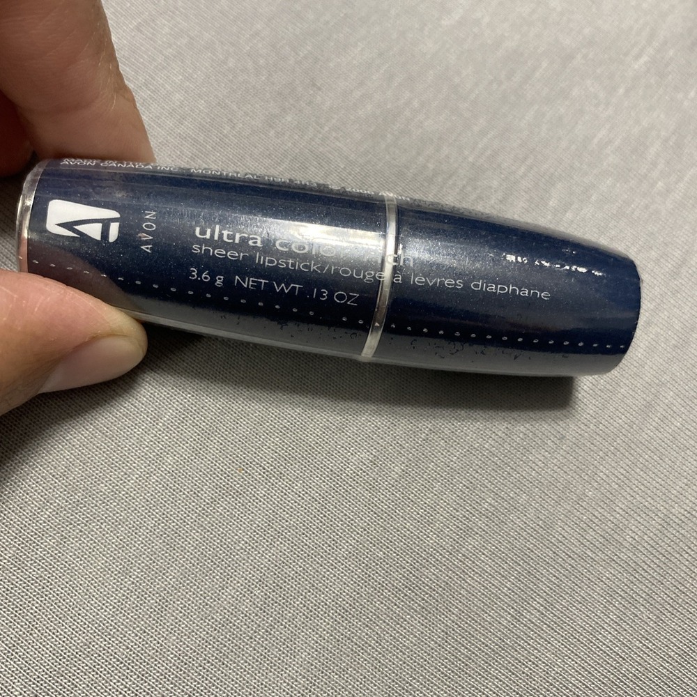AVON ULTRA COLOR RICH LIPSTICK - Coral Sealed New